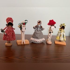 Lot of Five Handmade Clothespin Dolls Prairie Women and Cows
